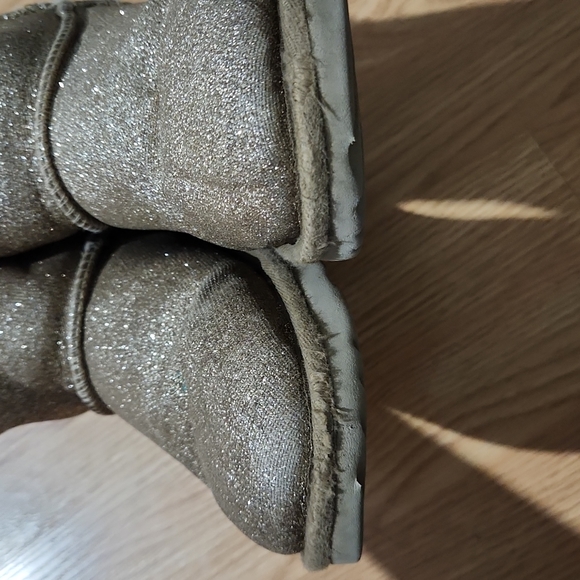 Ugg short boots - Picture 7 of 9